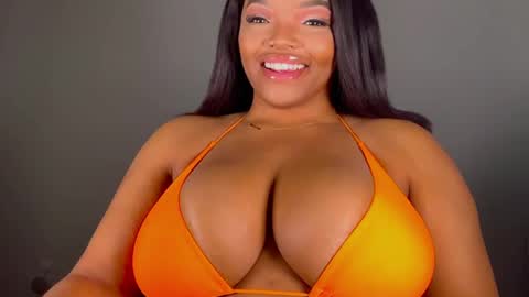 Snapshot of maybabi chatting on 01.31.25 MayBabi online show from 01.31.25