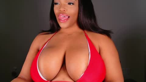 Snapshot of maybabi chatting on 02.20.25 MayBabi online show from 02.20.25