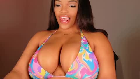 Snapshot of maybabi chatting on 03.06.25 MayBabi online show from 03.06.25