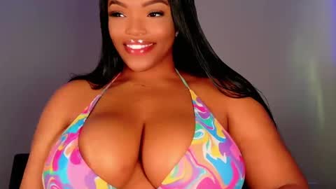 Snapshot of maybabi chatting on 09.26.25 MayBabi online show from 09.26.25