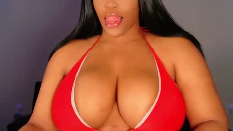 Snapshot of maybabi chatting on 10.05.25 MayBabi online show from 10.05.25