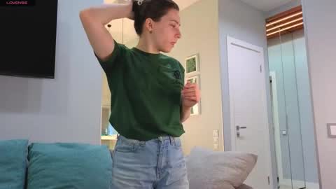 Snapshot of maydacarls chatting on 09.30.25 My name Casey online show from 09.30.25