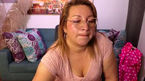 Mailyn online show from 01.23.25