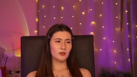 Snapshot of mayshawty chatting on 05.30.26 May online show from 05.30.26