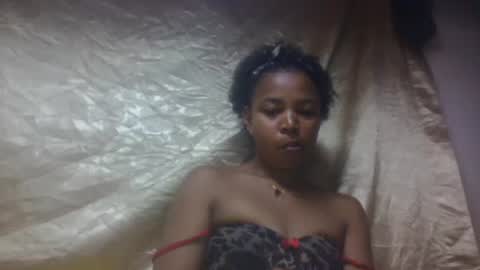 mbotyfeliciaa online show from 11.26.25