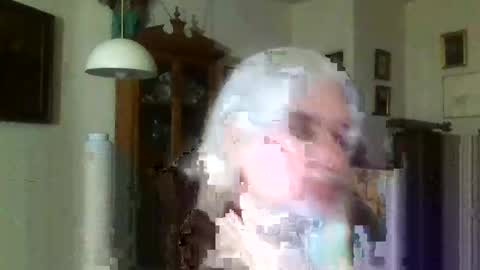 Snapshot of mc_manu chatting on 12.24.24 Manu online show from 12.24.24