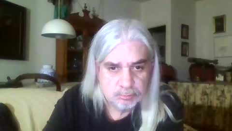 Snapshot of mc_manu chatting on 12.25.24 Manu online show from 12.25.24