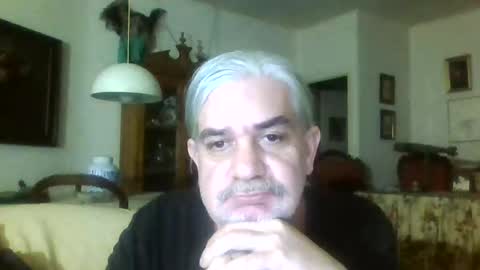 Snapshot of mc_manu chatting on 12.26.24 Manu online show from 12.26.24