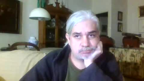 Snapshot of mc_manu chatting on 12.28.24 Manu online show from 12.28.24
