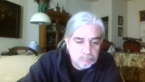 Snapshot of mc_manu chatting on 01.05.25 Manu online show from 01.05.25