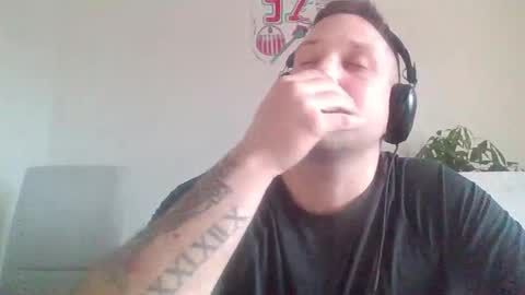 McFly online show from 02.08.26