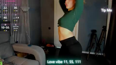 Snapshot of me1issa_bell chatting on 02.16.26 Melissa online show from 02.16.26