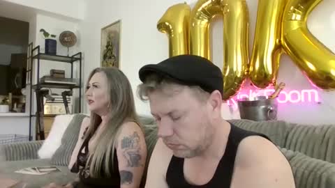 Snapshot of me2283 chatting on 02.07.25 me2283 online show from 02.07.25