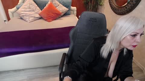 meamandax online show from 01.21.25