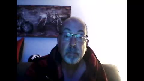 Snapshot of meathome3 chatting on 10.07.25 me at home online show from 10.07.25