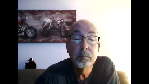 Snapshot of meathome3 chatting on 10.25.25 me at home online show from 10.25.25