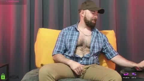 Snapshot of meaty_roll chatting on 07.14.26 Meaty Roll online show from 07.14.26
