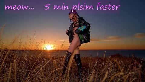 Snapshot of meeeeeow08 chatting on 10.22.25 Sweet Meow nonude online show from 10.22.25