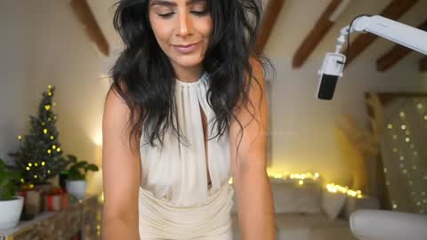 Snapshot of meegan1 chatting on 12.13.24 Andrea online show from 12.13.24