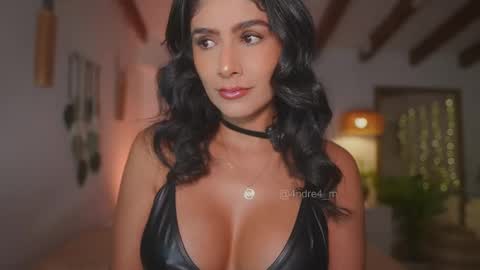 Snapshot of meegan1 chatting on 10.01.25 Andrea online show from 10.01.25