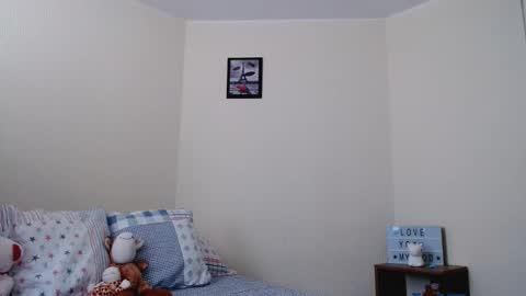 Snapshot of meehturt chatting on 10.20.25 anna online show from 10.20.25