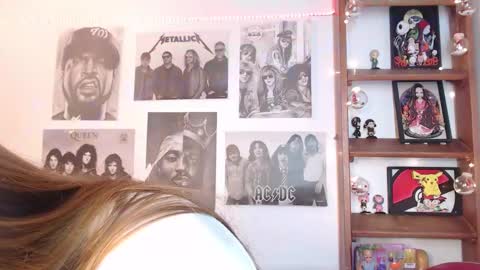 Emily online show from 01.07.25