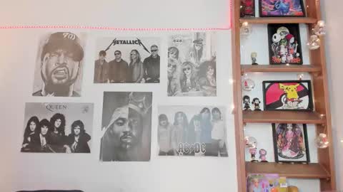 Emily online show from 09.08.25