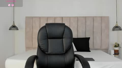 Megan online show from 03.30.26