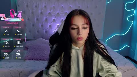 Megan  online show from 11.27.25