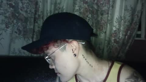 Megan and sophi online show from 01.03.25