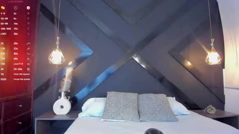 MEGAN COOPER online show from 12.03.25