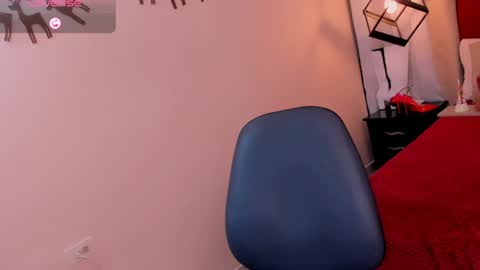 megan do santos online show from 12.31.24