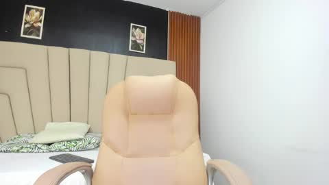 Snapshot of megan_hally chatting on 09.22.25 Megan online show from 09.22.25