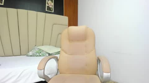 Snapshot of megan_hally chatting on 09.23.25 Megan online show from 09.23.25