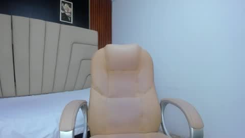 Snapshot of megan_hally chatting on 11.19.25 Megan online show from 11.19.25