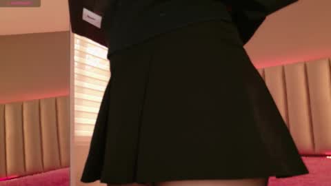     online show from 09.25.25