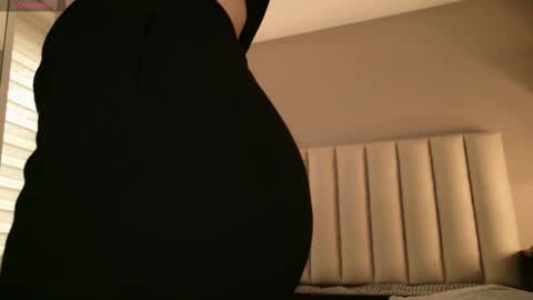     online show from 10.01.25