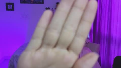 Snapshot of megan_ricci chatting on 03.02.25 Laura online show from 03.02.25