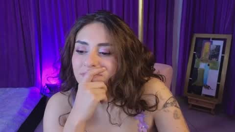                 Laura                 online show from 07.17.26