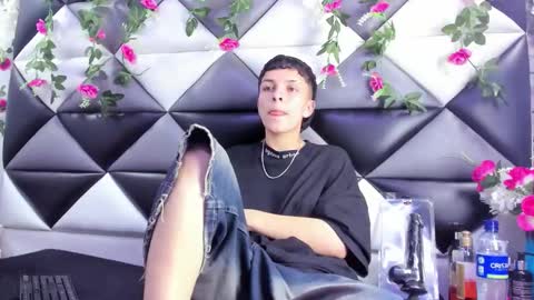 megan_thompsonn_ online show from 12.20.25