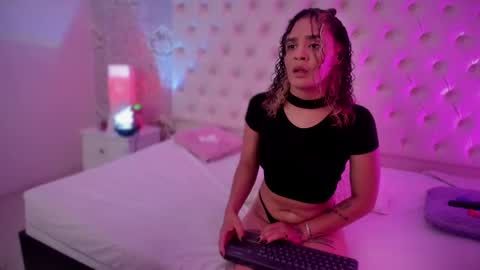 megan_tower online show from 09.15.25