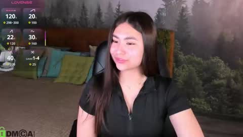 Snapshot of megan_williamms chatting on 10.10.25 Megan online show from 10.10.25