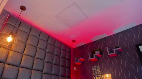 Megan online show from 04.17.26