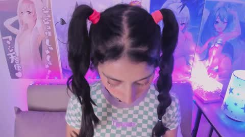 Snapshot of megan_yagami chatting on 12.20.24 Megan online show from 12.20.24