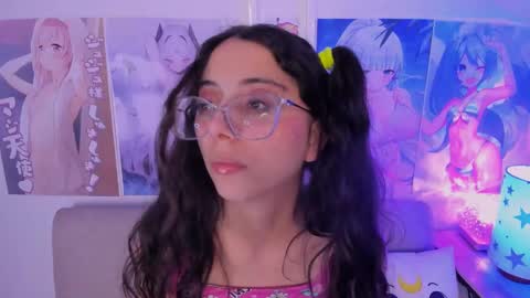 Snapshot of megan_yagami chatting on 02.08.25 Megan online show from 02.08.25