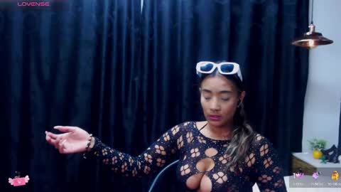 M E G A N   online show from 12.19.24