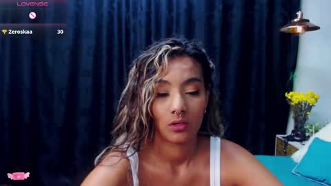 M E G A N   online show from 01.17.25