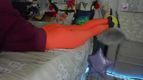 Nicki--------- Welcome to my Room online show from 01.14.25