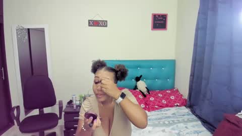 megan        online show from 02.19.25