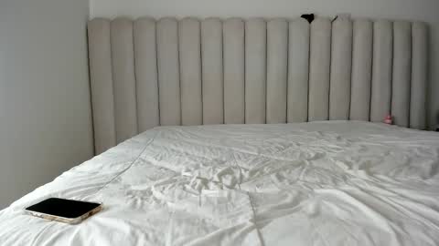 meganmir1 online show from 12.21.25